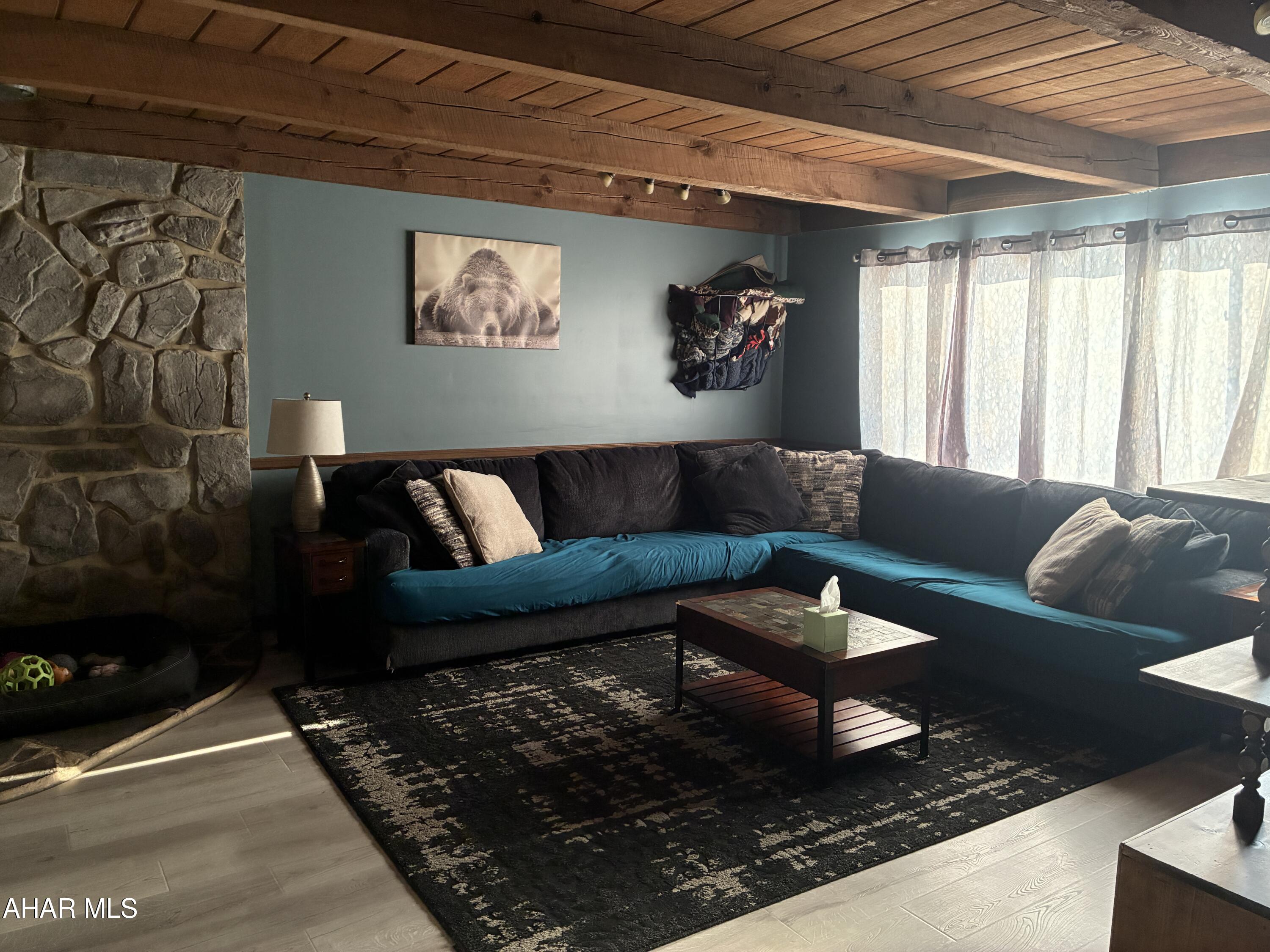 Rolling Hills - Residential