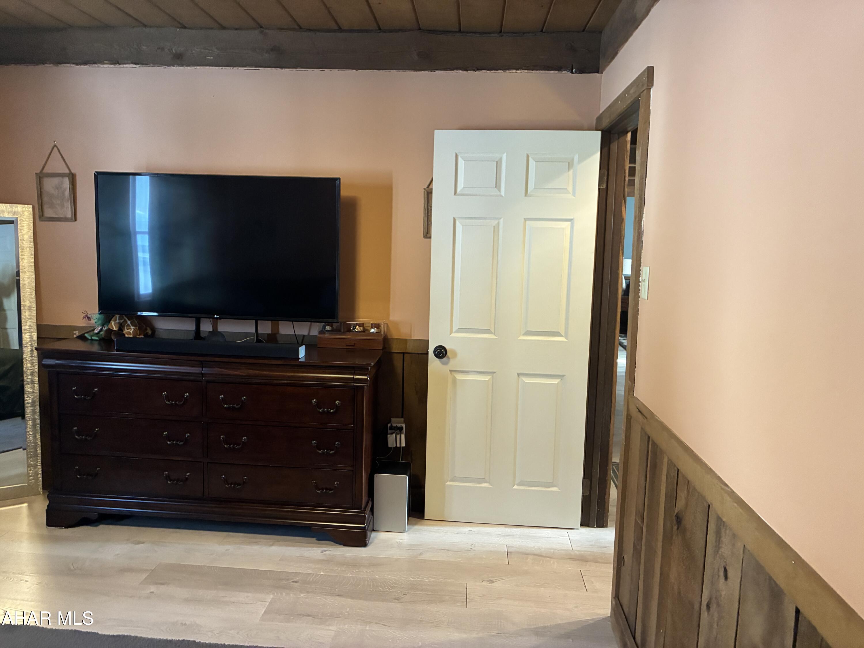 Rolling Hills - Residential