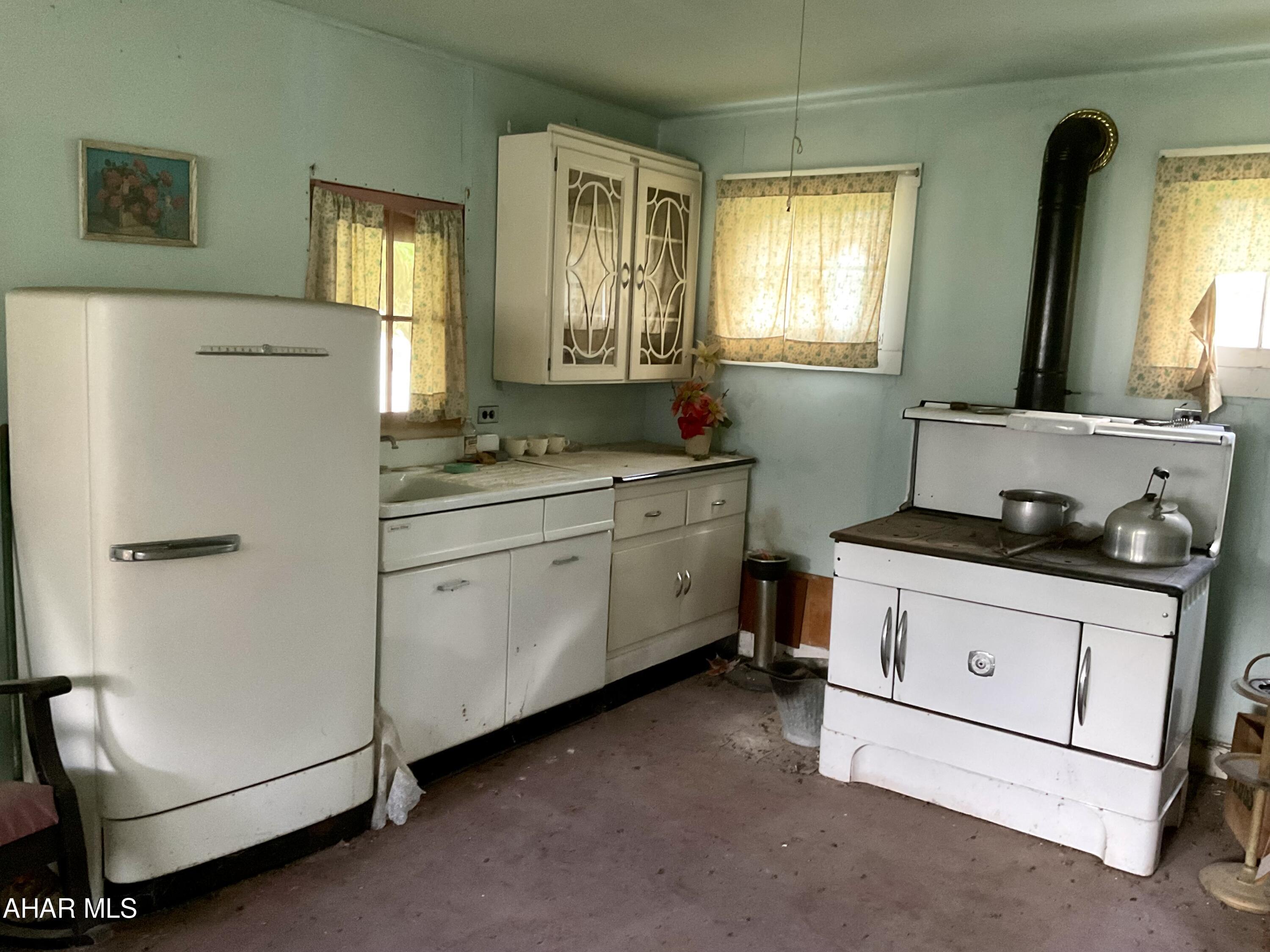 Sinking Valley - Residential