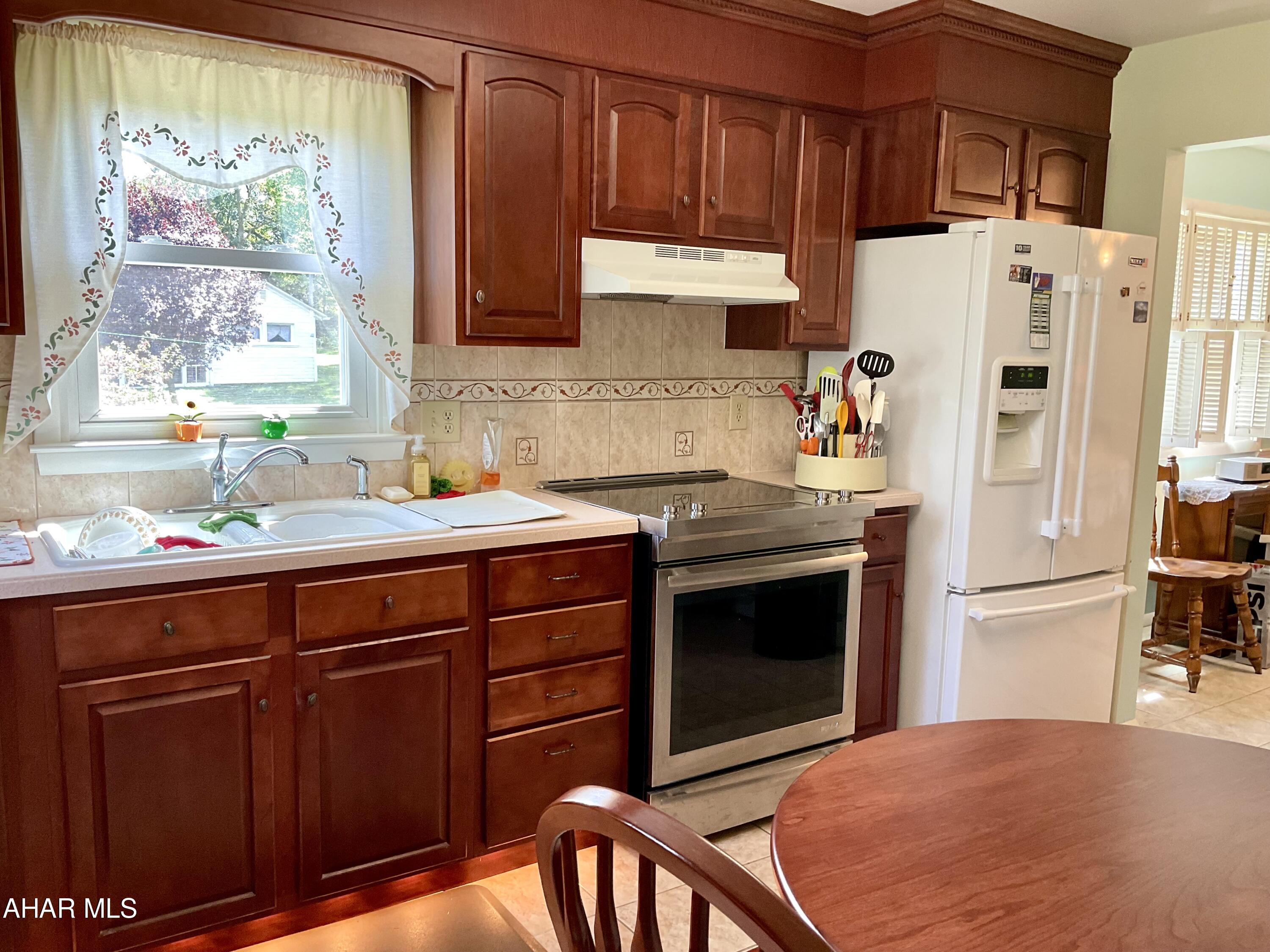 Sinking Valley - Residential