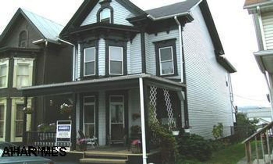 NICELY REMODELED HOME FEATURES FENCED YARD, FINISHED 3RD FLOOR FOR 3RD BEDROOM, NEW WINDOWS, FURNACE, WATER HEATER.  LAUNDRY ROOM ON 2ND FLOOR.  NEW WATER LINE. NICELY REMODELED HOME FEATURES FENCED YARD, FINISHED 3RD FLOOR FOR 3RD BEDROOM, NEW WINDOWS, FURNACE, WATER HEATER.  LAUNDRY ROOM ON 2ND FLOOR.  NEW WATER LINE.