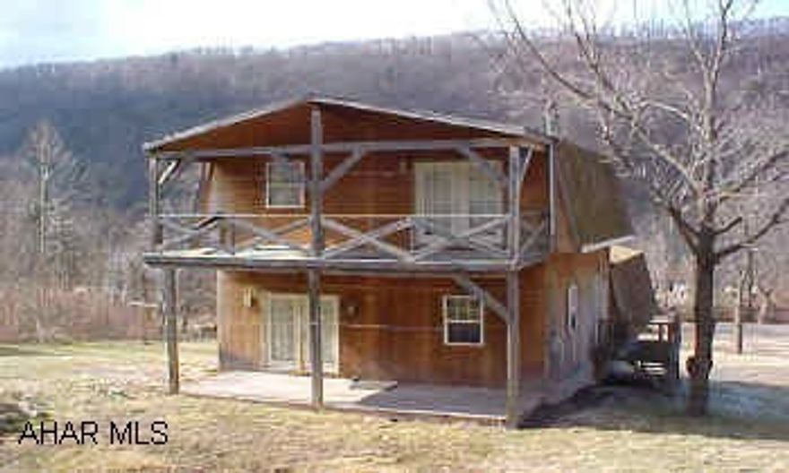 Four bedroom home built in 2000. Two story home built in 2000 featuring four bedrooms. Large attached garage, master bedroom with jacuzzi hot tub, and master bath. Priced to sell.