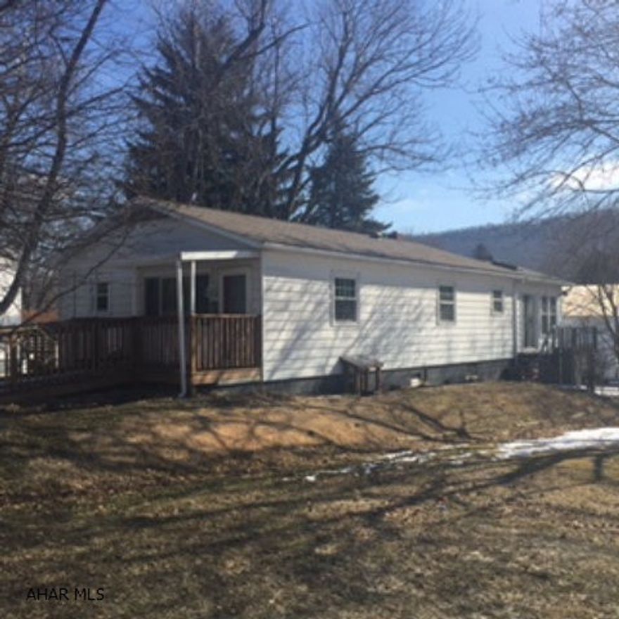 Charming 2 bedroom, 1 full bath home with an additional 2 bedrooms, family room, laundry room w/ storage and full bath in basement. Gorgeous family room / sun room. New windows with transferable warranty, newer roof, hardwood floors, updated bathroom w/ jetted tub, updated refrigerator, washer and dryer. Within walking distance to Downtown shopping and eating.