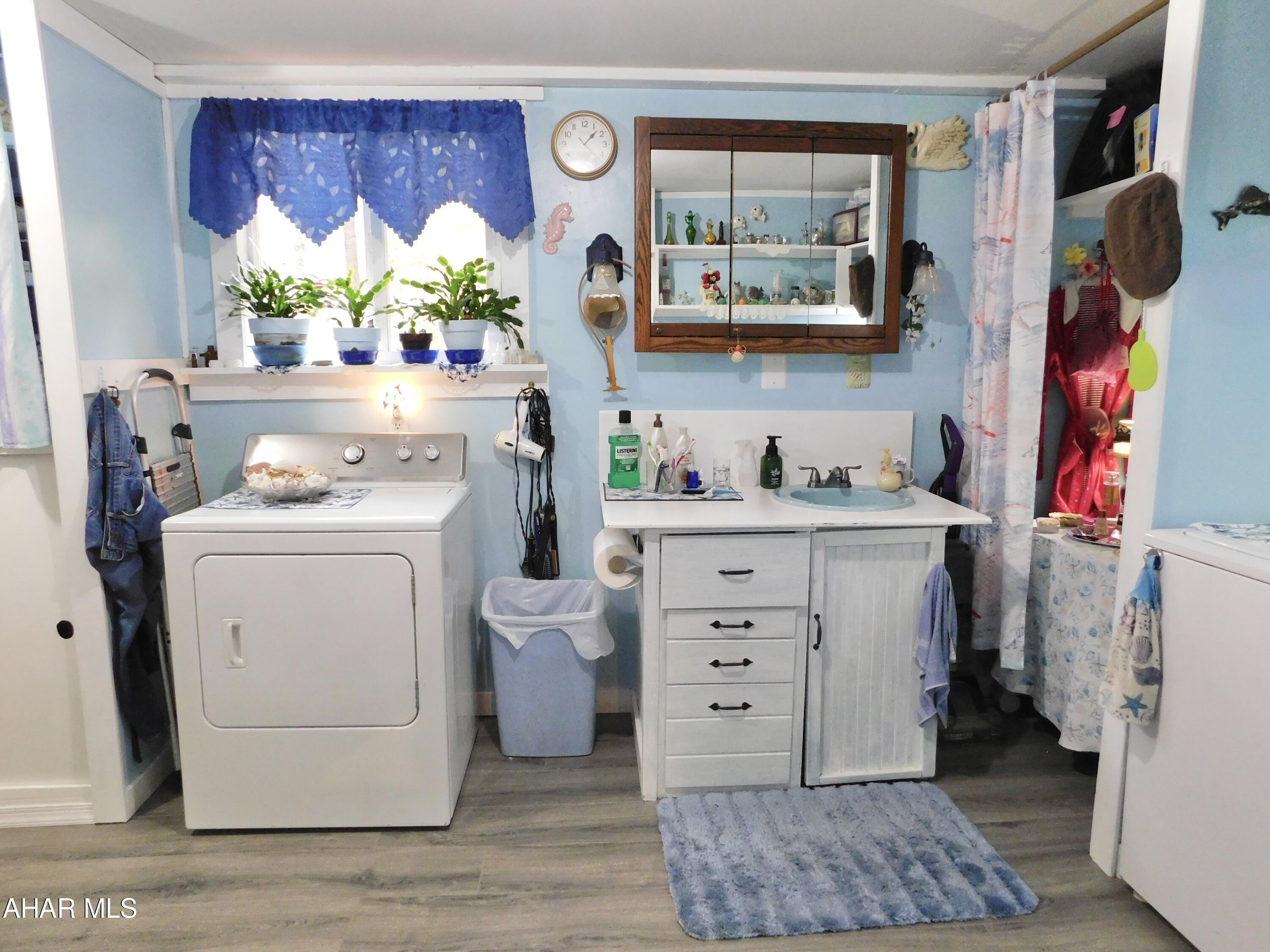 Sinking Valley - Residential