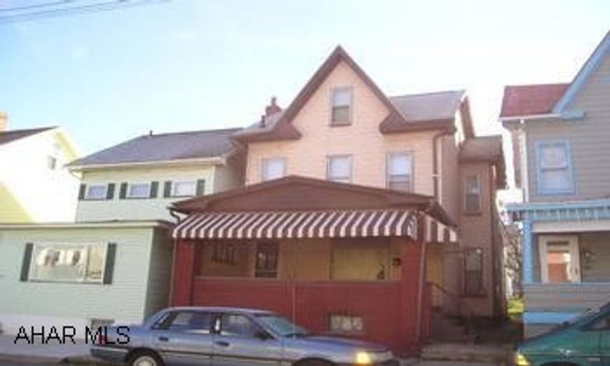 Fresh Paint - Some New Floor Coverings - Ready for immediate occupancy !2nd Floor currently has a kitchen which can easily be converted back to bedroom.  Presently duplex, but can easily be converted back to single home. Fresh Paint - Some New Floor Coverings - Ready for immediate occupancy !2nd Floor currently has a kitchen which can easily be converted back to bedroom.  Presently duplex, but can easily be converted back to single home.  2nd floor has 3 bedrooms, one being captive.  Finished attic with heat.