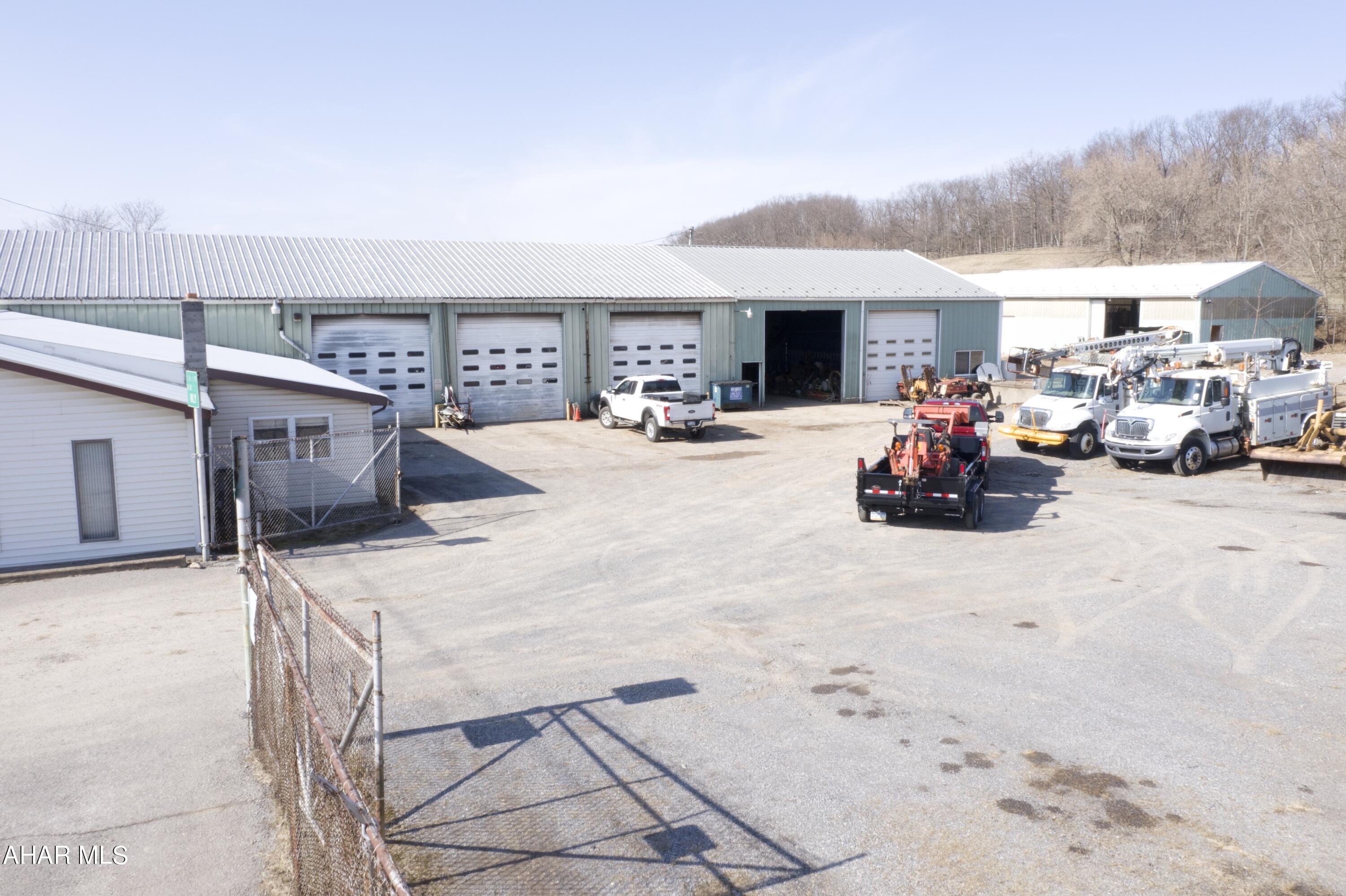 West Loop - Commercial Sale