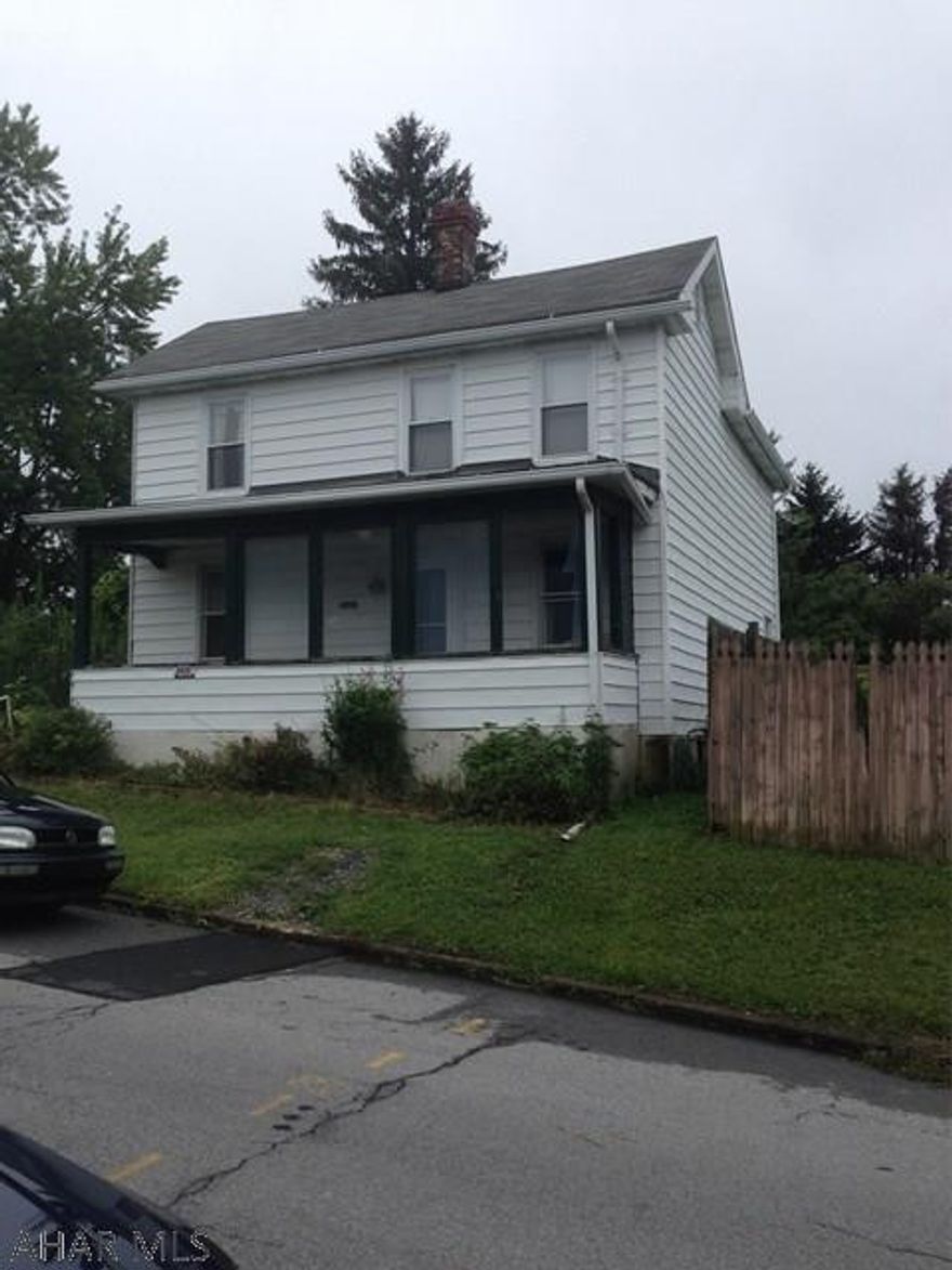 4 bedroom vinyl sided home on a 50 x 120 lot. Needs some updating inside. Option the 125 x 120 lot beside is for sale with the extra lot you could have a 175 x 120 lot to go with the house.