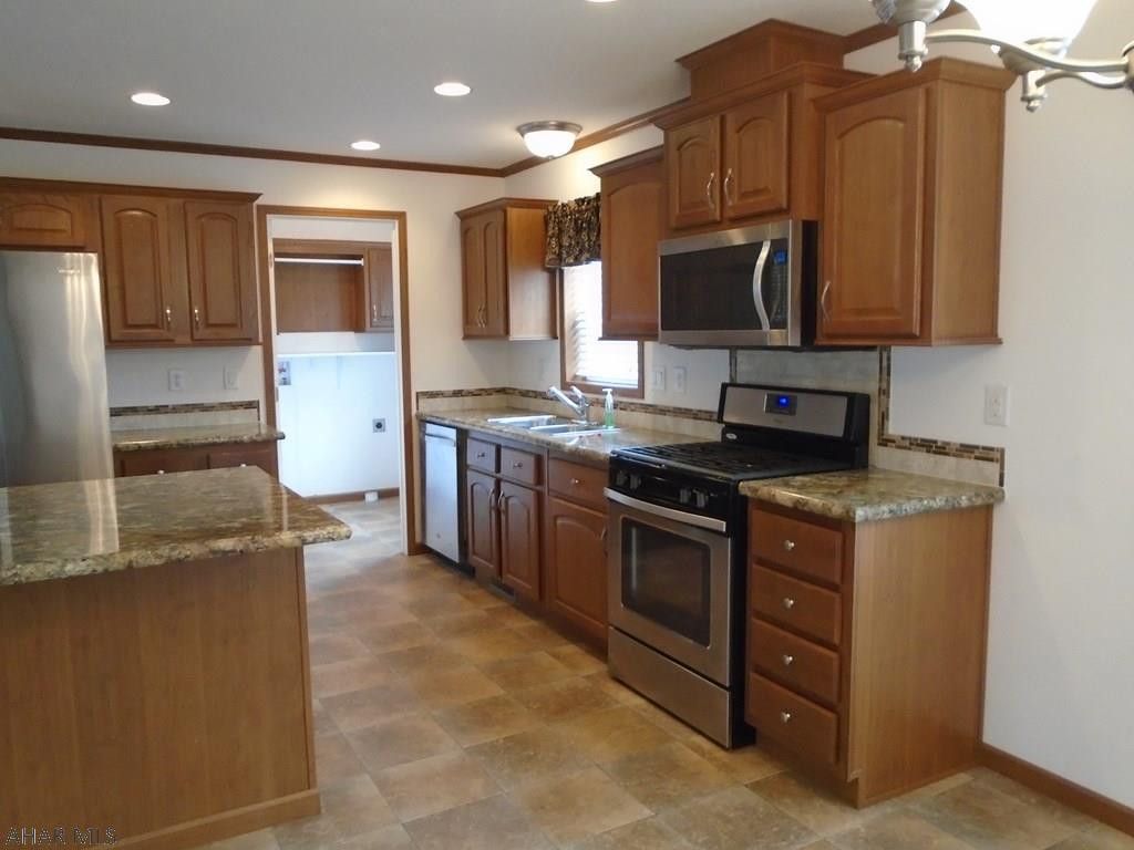 Laurel Woods - Residential