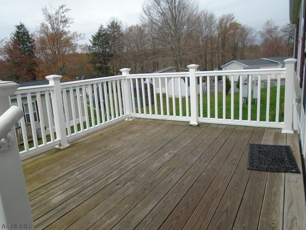 Laurel Woods - Residential