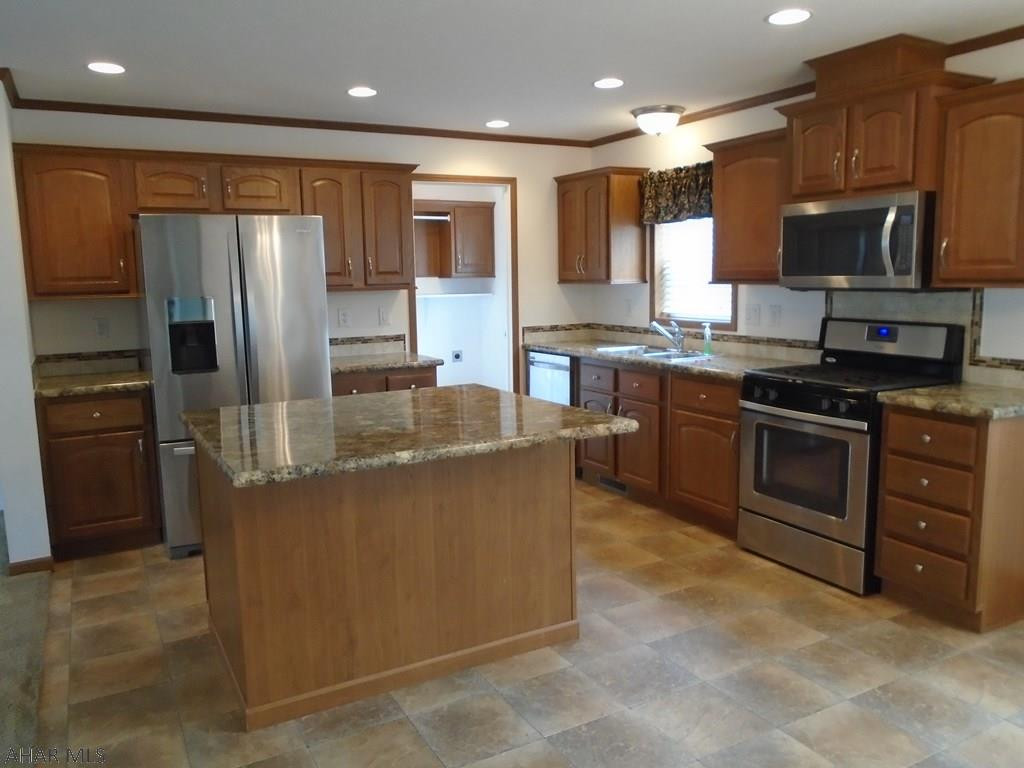 Laurel Woods - Residential