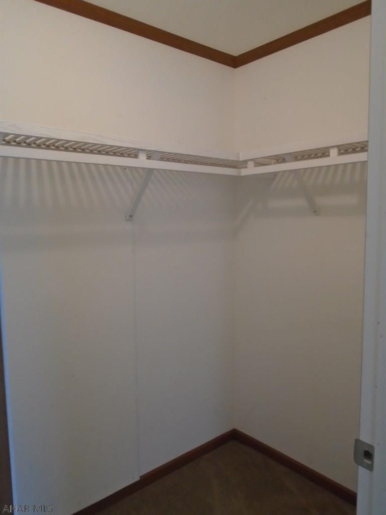 Laurel Woods - Residential