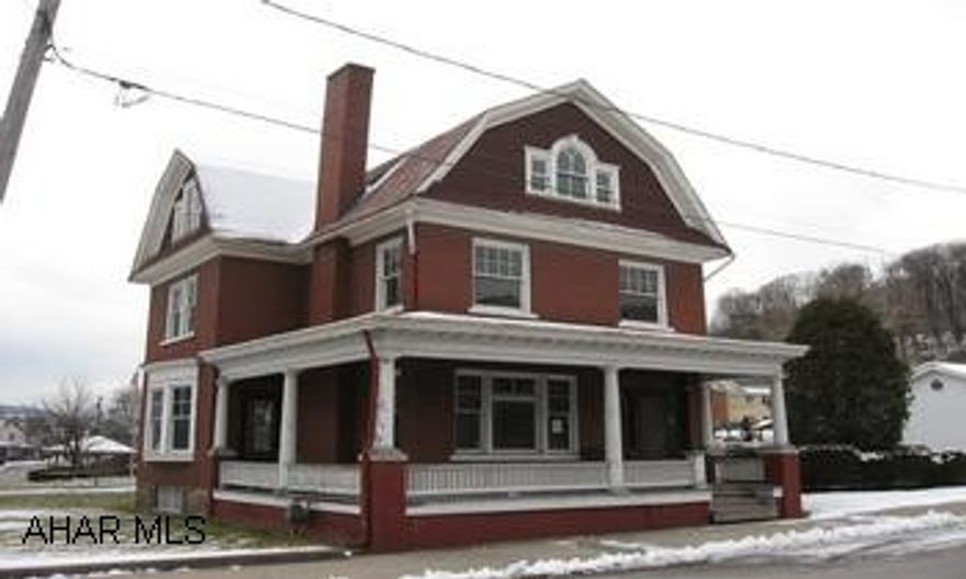 TLC NEEDED TO BRING THIS 4 BR BRICK BACK TO ITS ORIGINAL BEAUTY. HEATING SYSTEM NEEDS REPAIRED. SOLD "AS IS". CALL LORA 931-1018.