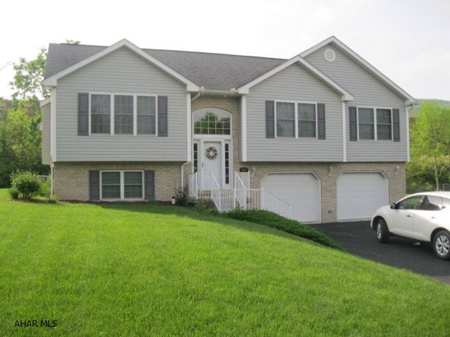 Very private subdivision in Bellemeade.