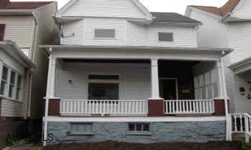 HOME WARRANTY INCLUDED. NICELY DONE INSIDE.FINISHED ATTIC COULD BE ANOTHER BEDROOM. OFF STREET PARKING, FENCD YARD, NEWER ROOF, VINYL SIDED. CALL CRYSTAL 931-2470.