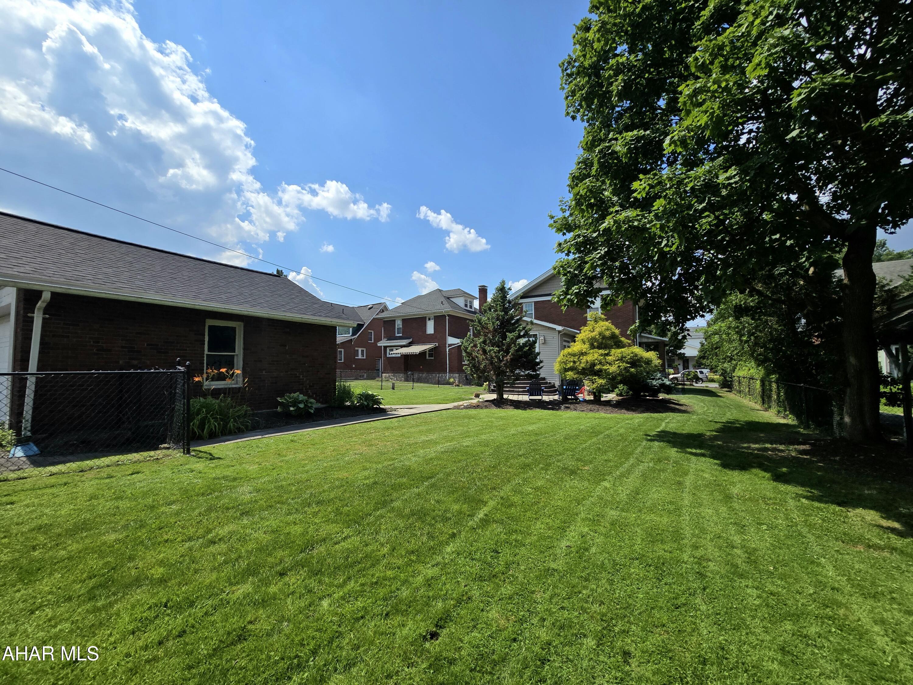 Hollidaysburg - Residential