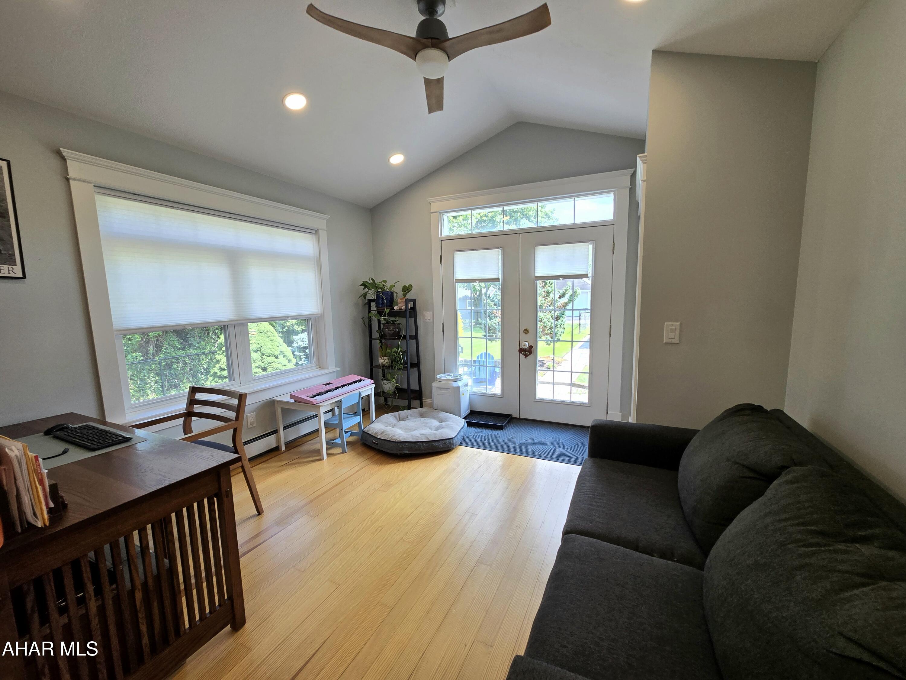 Hollidaysburg - Residential