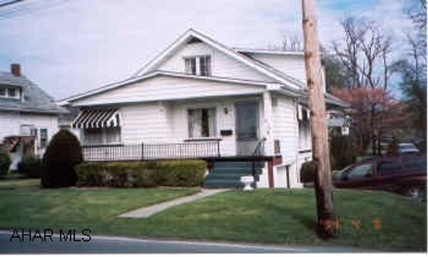 1.5 Story, 4 bedrooms, LR, DR, 1 Bath, & Kitchen. Kitchen 1 bedroom & Living Room on second floor. Neat ,Clean Aluminum exterior, 4 year old roof, Electric Redone 4 yrs ago, large back yard, move in condition. 1-Stall Intergral Garage. Call Dan Laratonda