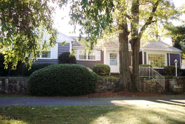 Meadowbrook Terrace - Residential