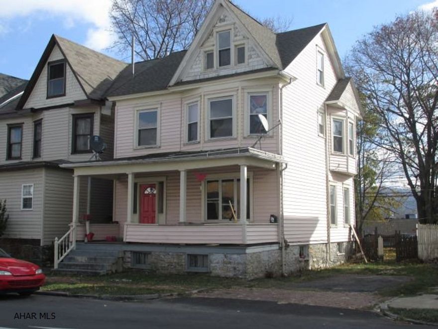 Nice large 2 story, vinyl sided, newer roof, 3 bedroom, 1 bath, fenced yard, off street parking. Current tenant pays $575.00/month rent.