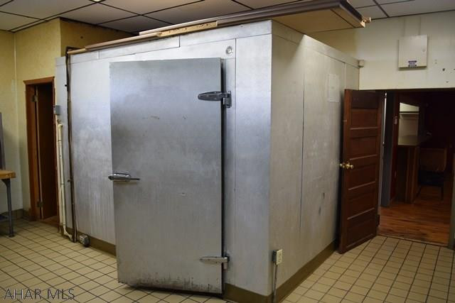 Unknown - Commercial Sale