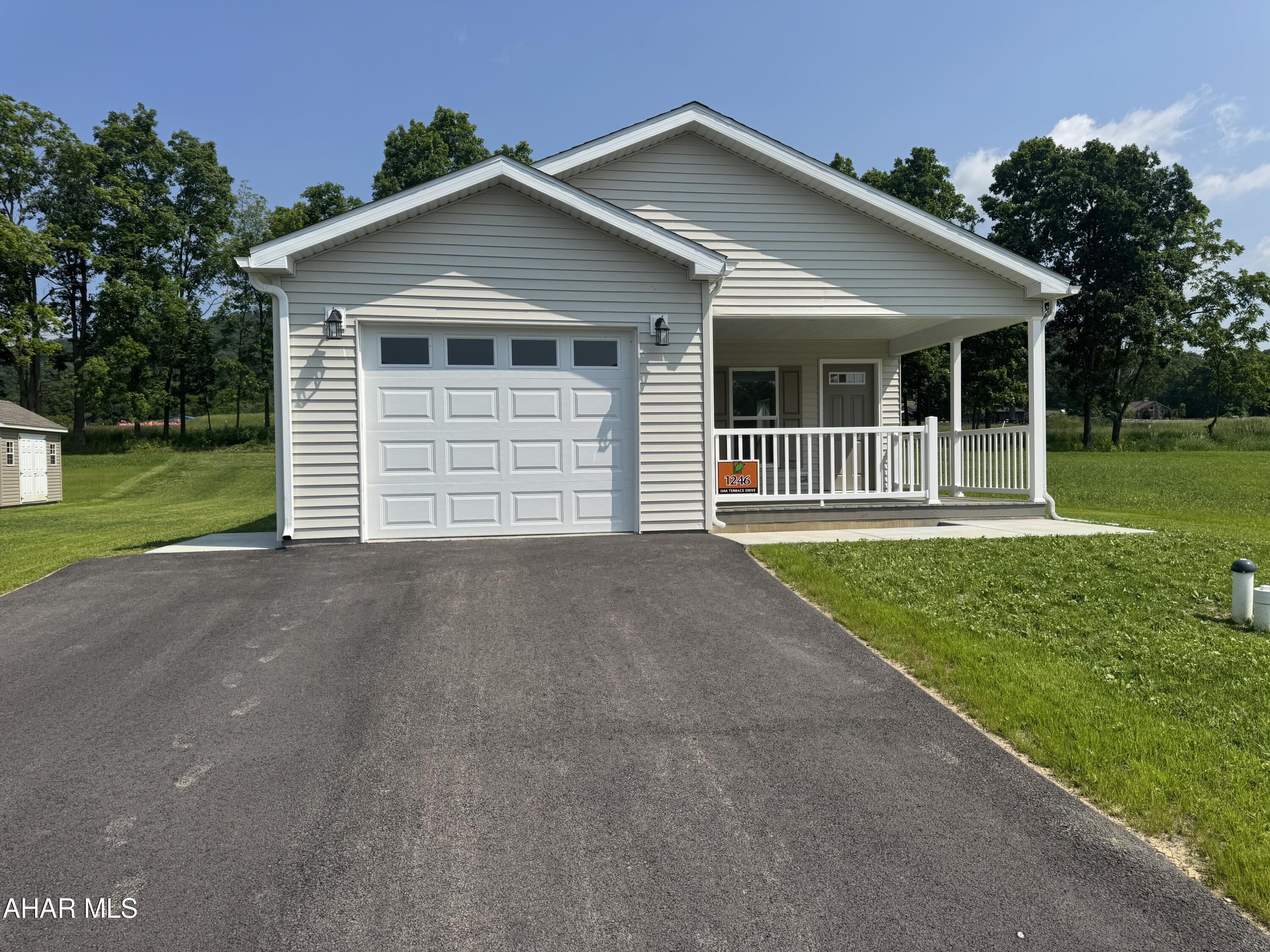 Oak View Community - Residential