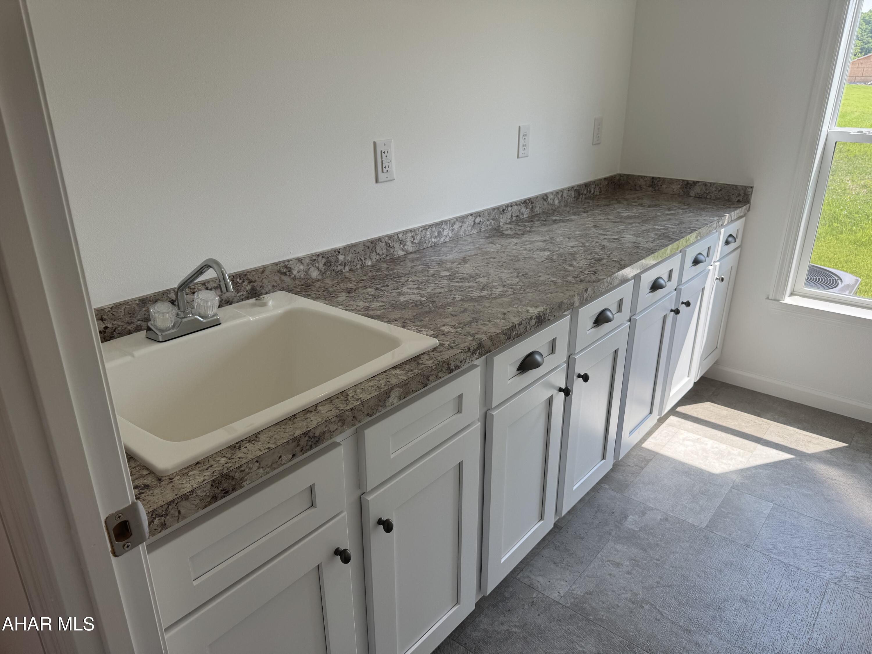 Oak View Community - Residential