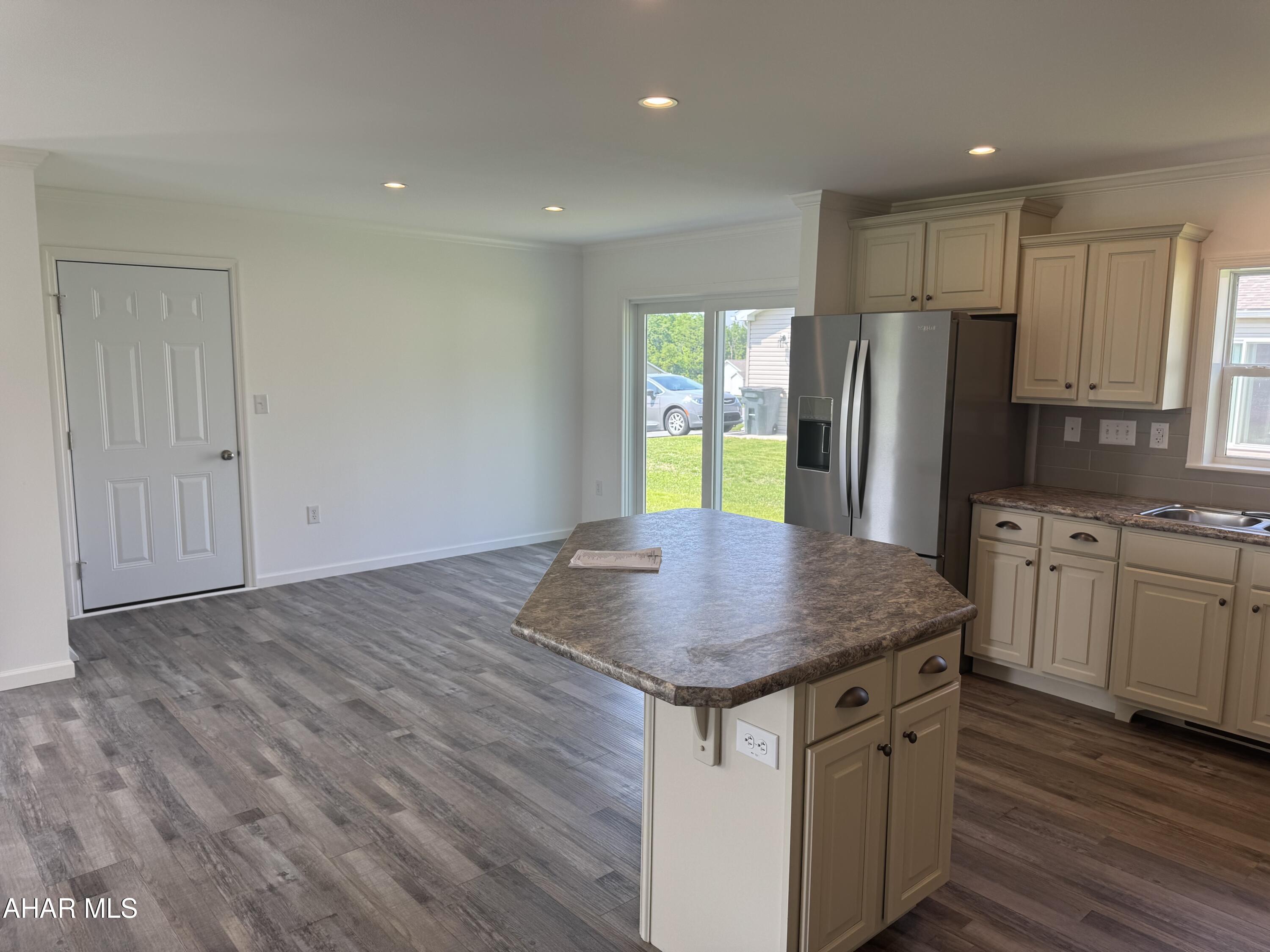 Oak View Community - Residential