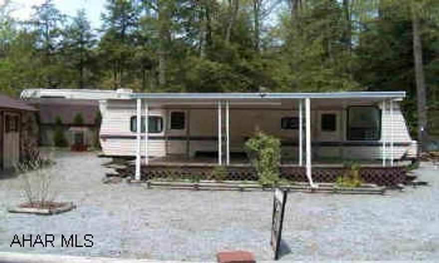 1989 Citation 32' Camper w/ shed & deck on level lot in Glendale Yearound. Super nice camper on level lot inside Glendale Yearound