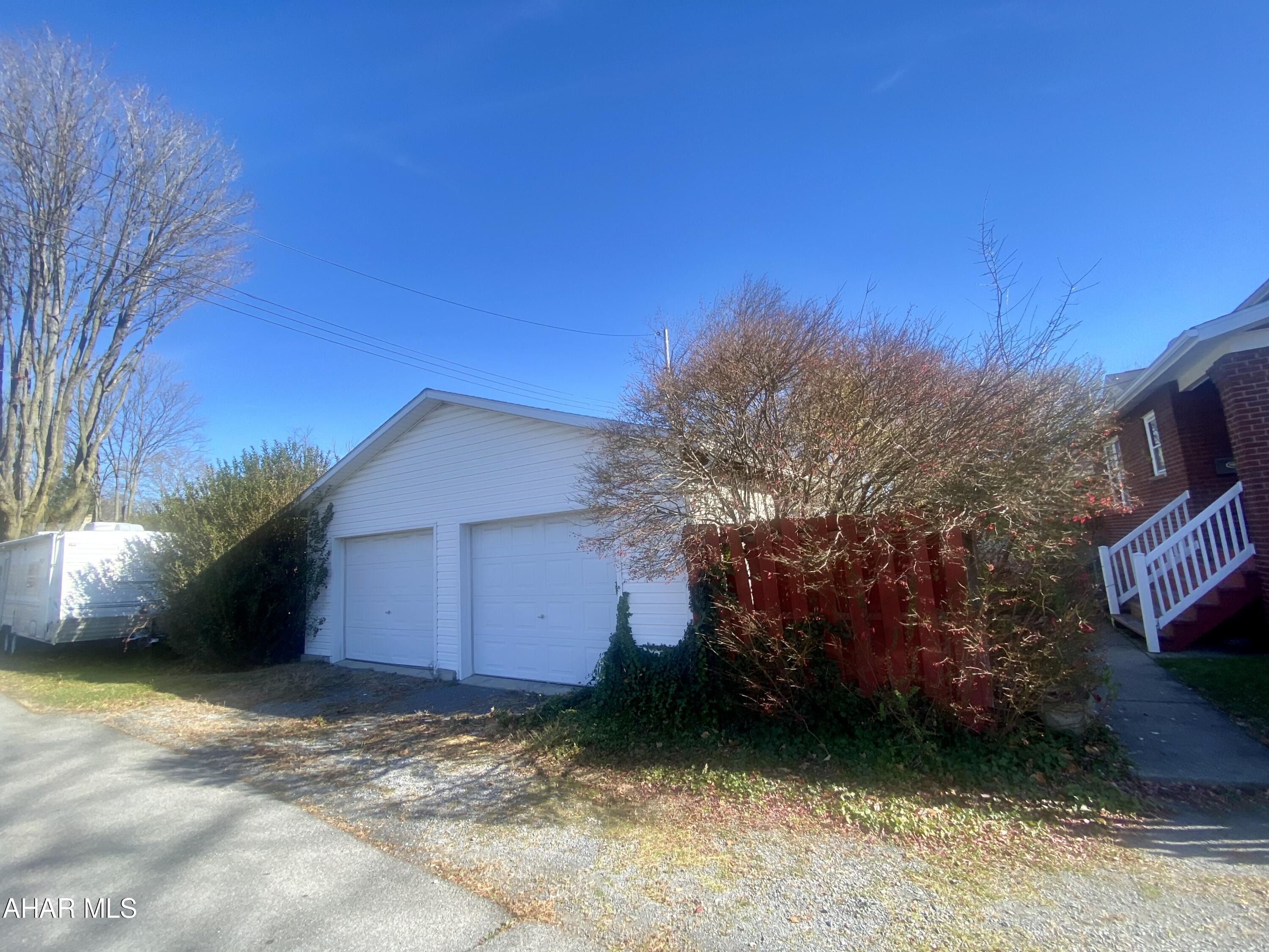 Unknown - Residential