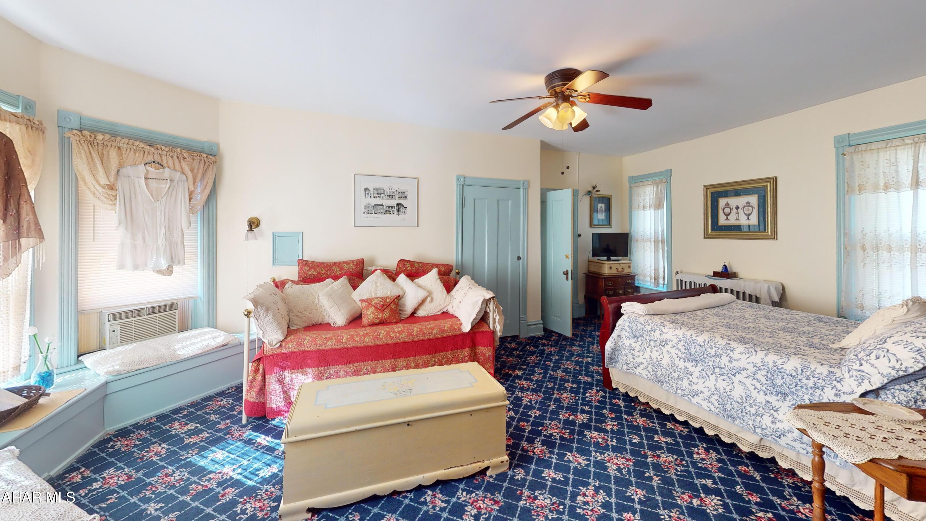 Hollidaysburg - Residential