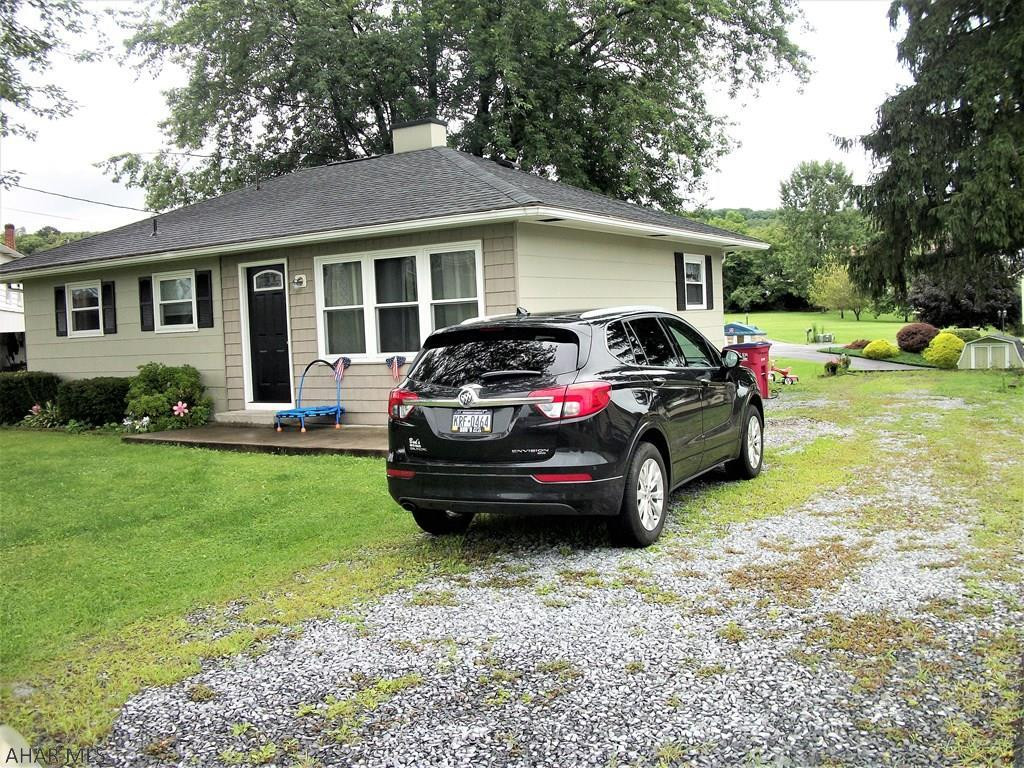 Lakewood Manor - Residential