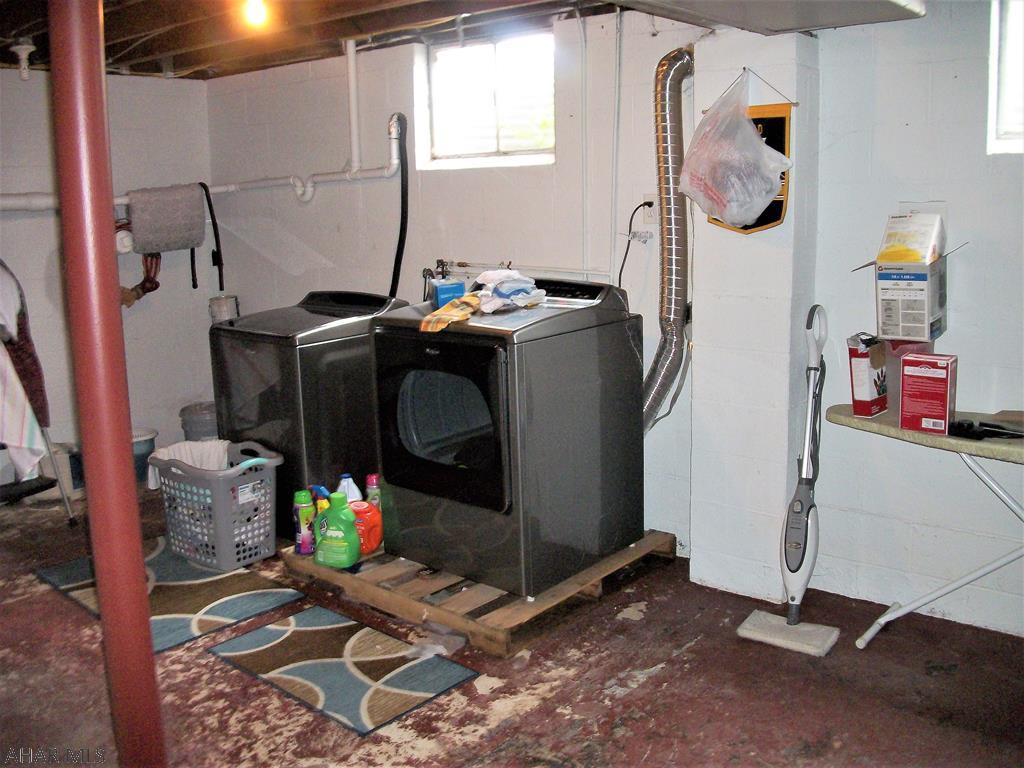 Lakewood Manor - Residential