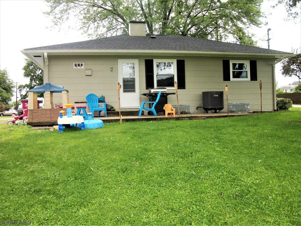 Lakewood Manor - Residential