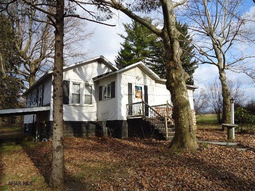 Lot Size Is 175x103x170x105, Nice Lot - 1 Sty, 3 BR, Eat-In Kitchen, Murphy Bed In Living Room/Hall Wall.  Needs TLC And Heat System - Possible Freeze Damage.  Bank Owned - Bank Of America - Prequalification Required For All Offers.  Please Allow 2-3 Business Days For Seller Response.  No Electric On.