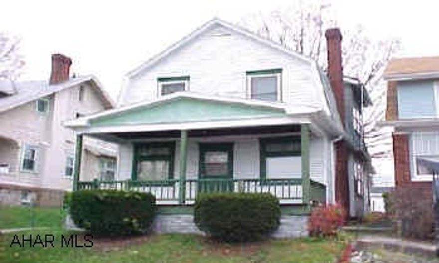 Very nice 4 BR in great neighborhood. Much larger than it looks. 1st Fl laundry & den. Newer carpet throughout & modern bath. Mechanics in great shape. Furnace recently checked & elements are only 2-years-old. Don't just drive by-Take a look! Very nice 4 BR in great neighborhood. Much larger than it looks. 1st Fl laundry & den. Newer carpet throughout & modern bath. Mechanics in great shape. Furnace recently checked & elements are only 2-years-old. Don't just drive by-Take a look!