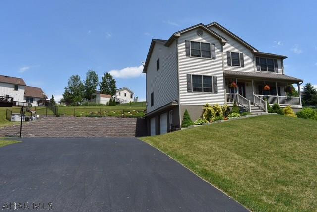 Maple Hollow - Residential