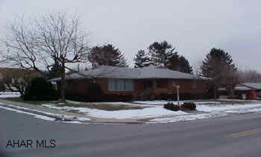 Quality brick home with spacious rooms; private back yard w/ exotic shrubbery & landscaping. Nice Corner Lot. J-584 Quality brick home with spacious rooms; private back yard w/ exotic shrubbery & landscaping. Nice Corner Lot. J-584