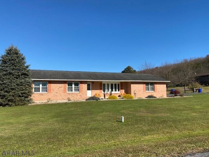 Immaculate ranch in nice neighborhood.  This well-maintained 3 bedroom, 2 bath home has a gorgeous sunroom, 2 car garage and shed.  Home has newer windows, paint, and carpet.  Move in ready.