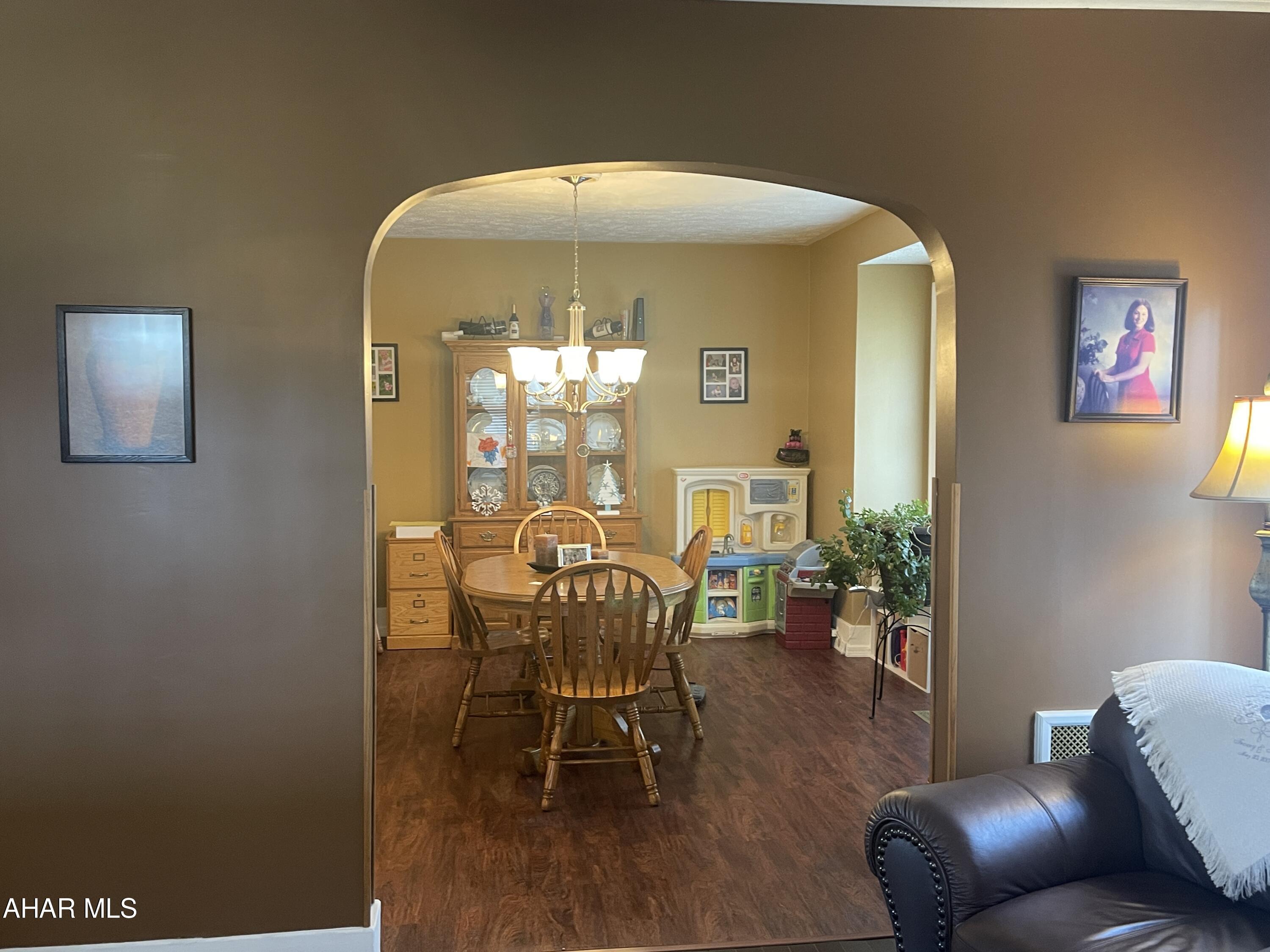 Llyswen - Residential