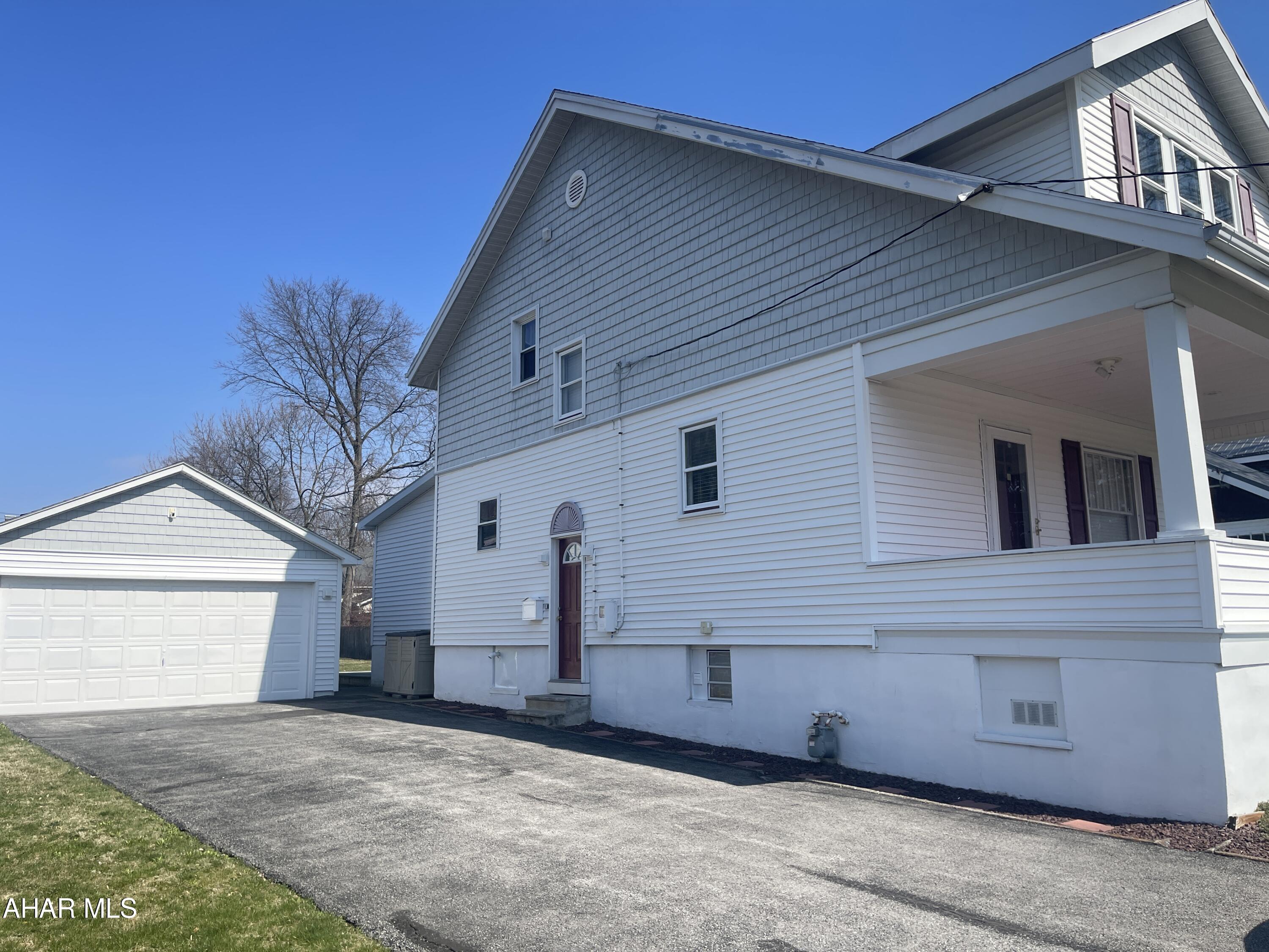 Llyswen - Residential