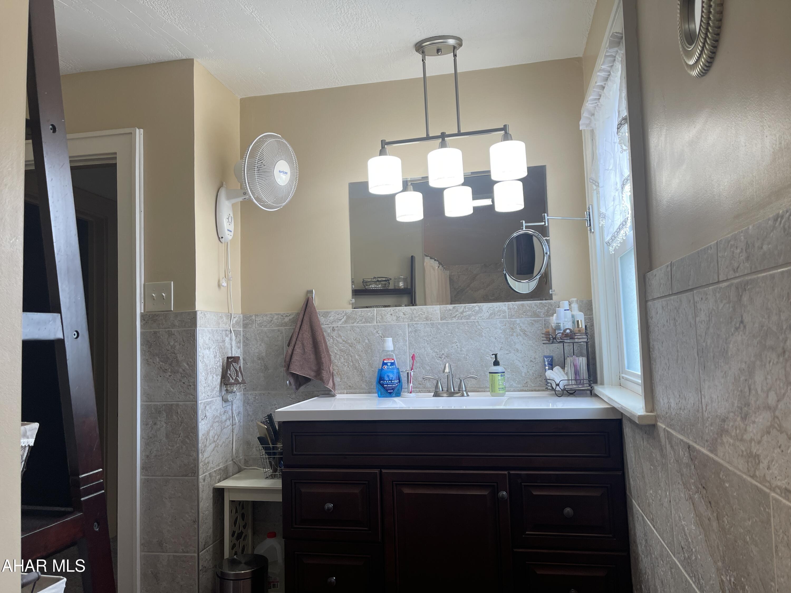 Llyswen - Residential