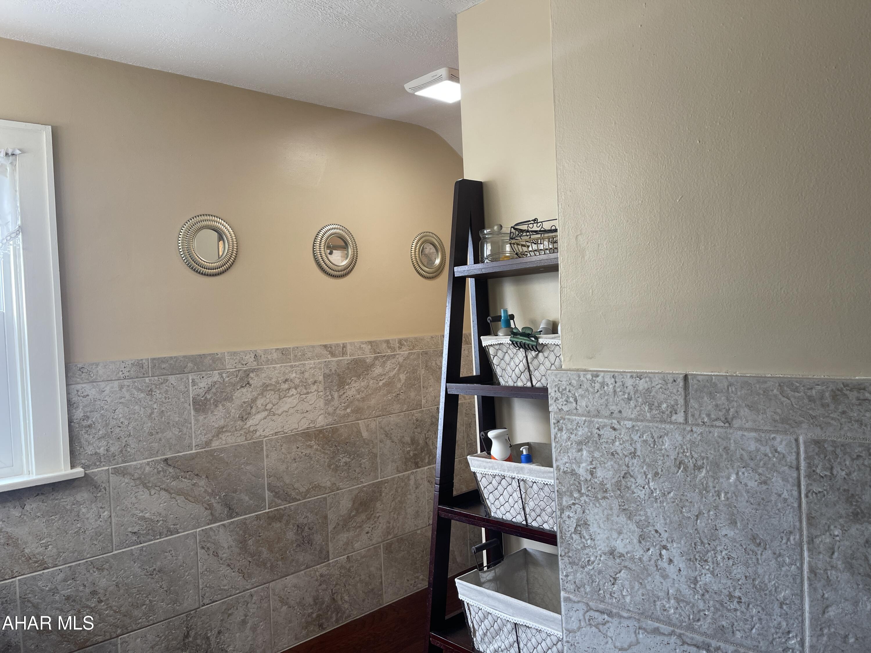 Llyswen - Residential