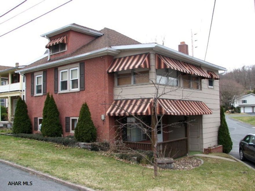 Property Investors,dont miss this location and property. New roof, newer furnace 2010.Two story bungalow with carport on corner lot.Close to schools and historic downtown Bedford.