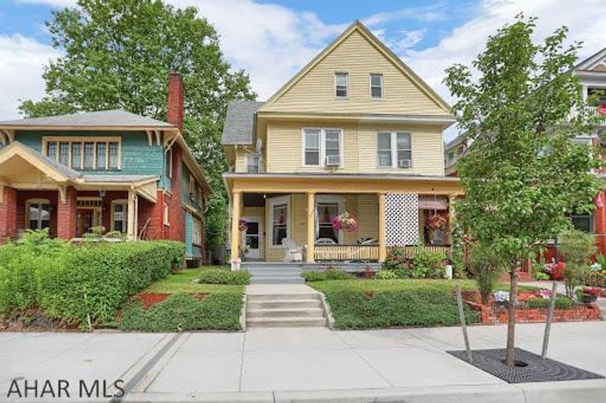 Are you looking for an affordable family home in Tyrone?  Don't miss this well maintained home.  It is a 4-5 bedroom home located in a convenient area, just steps from the store and other amenities.  It has a large kitchen, plenty of bedrooms, and a spacious living area.  Come and enjoy the inviting front porch and great back yard!