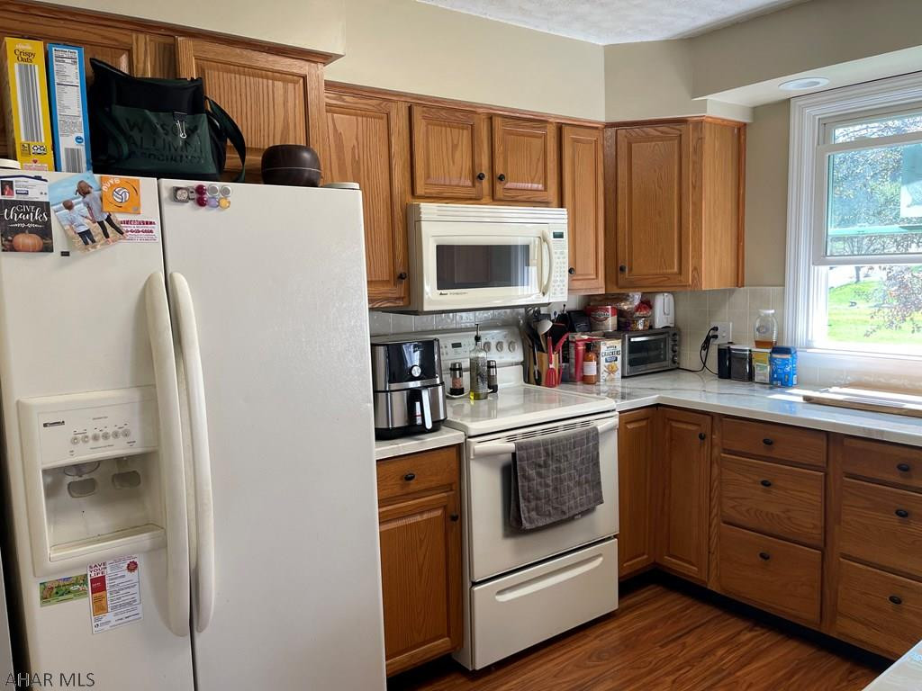 Maple Hollow - Residential