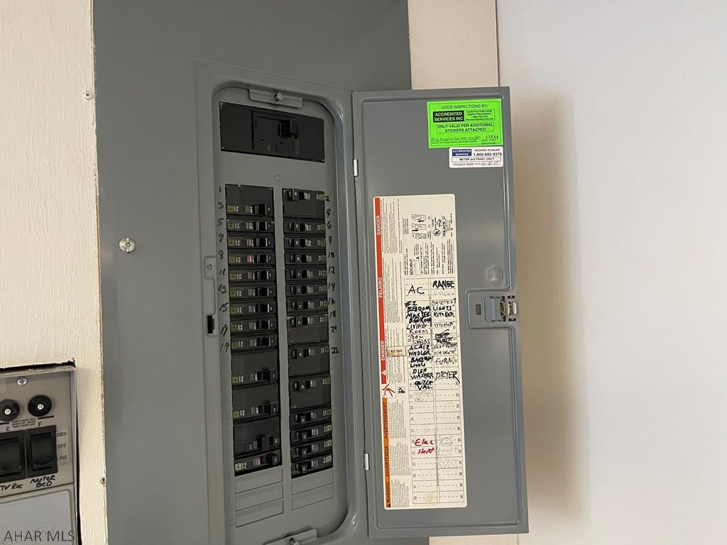 Maple Hollow - Residential