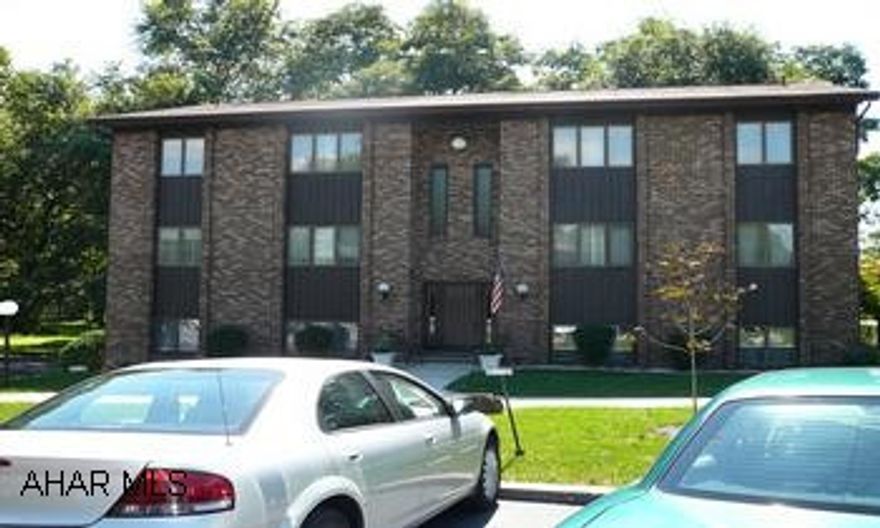 IMMACULATE 2ND FLOOR CONDO. INCLUDES ELEC., RANGE, DW, REFRIG., DISPOSAL, WALL A/C, SCREENED DECK, PANTRY. ASSOC. DUES OF $110 INCLUDES WATER, SEWER, TRASH, COMMON ELEC., SNOW REMOVAL, GROUND MAINTENANCE. IMMACULATE 2ND FLOOR CONDO. INCLUDES ELEC.,  RANGE, DW, REFRIG., DISPOSAL, WALL A/C, SCREENED DECK, PANTRY. ASSOC. DUES OF $110 INCLUDES WATER, SEWER, TRASH, COMMON ELEC., SNOW REMOVAL, GROUND MAINTENANCE.