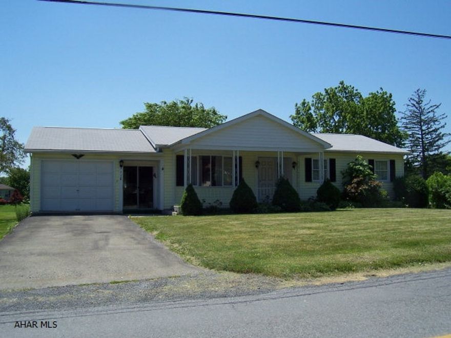 A very nice well maintained home. Well built and would make a great starter home!! Flat lawn for easy maintence and a large storage building. Central located in small quiet town.