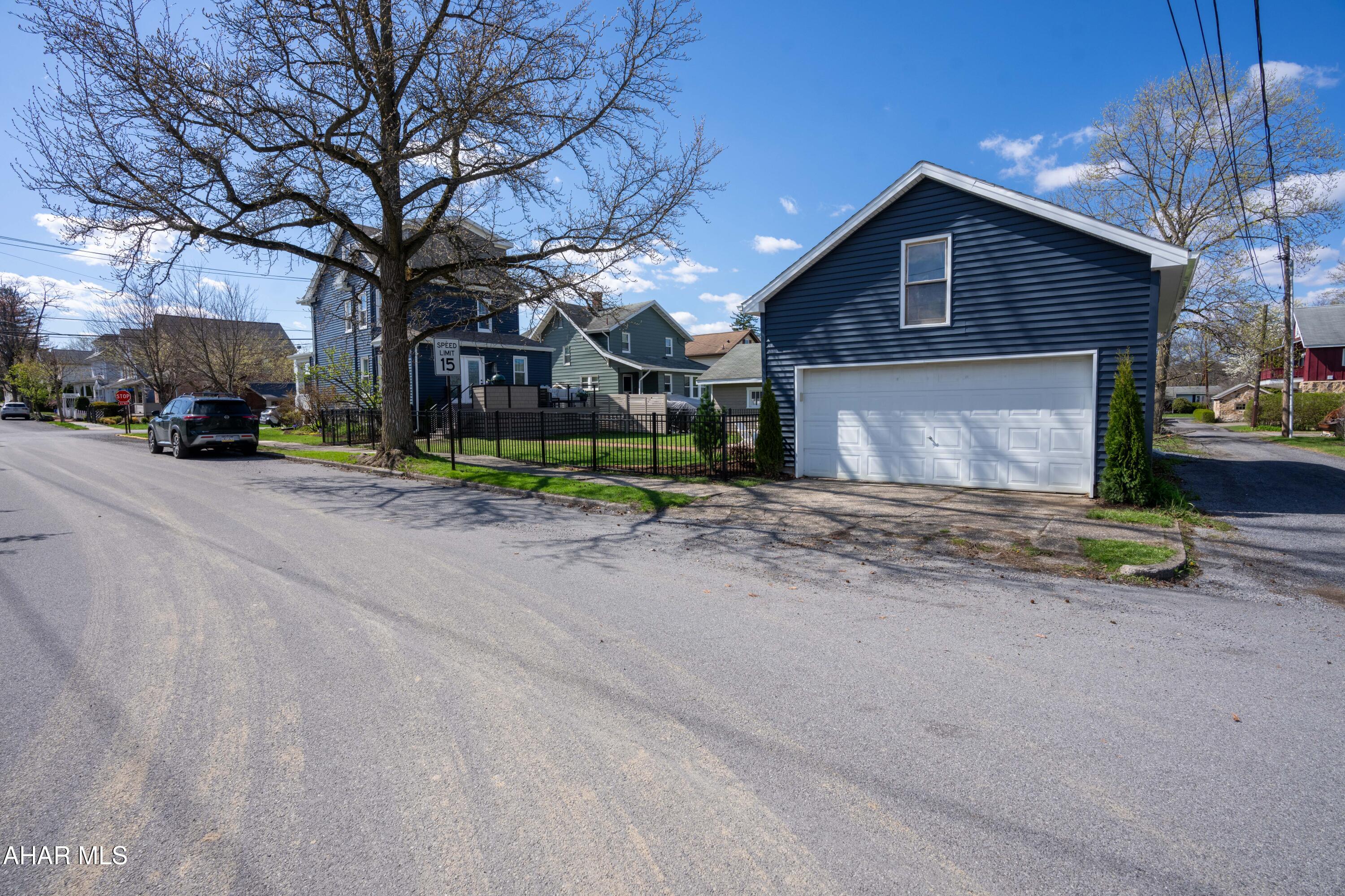 Hollidaysburg - Residential