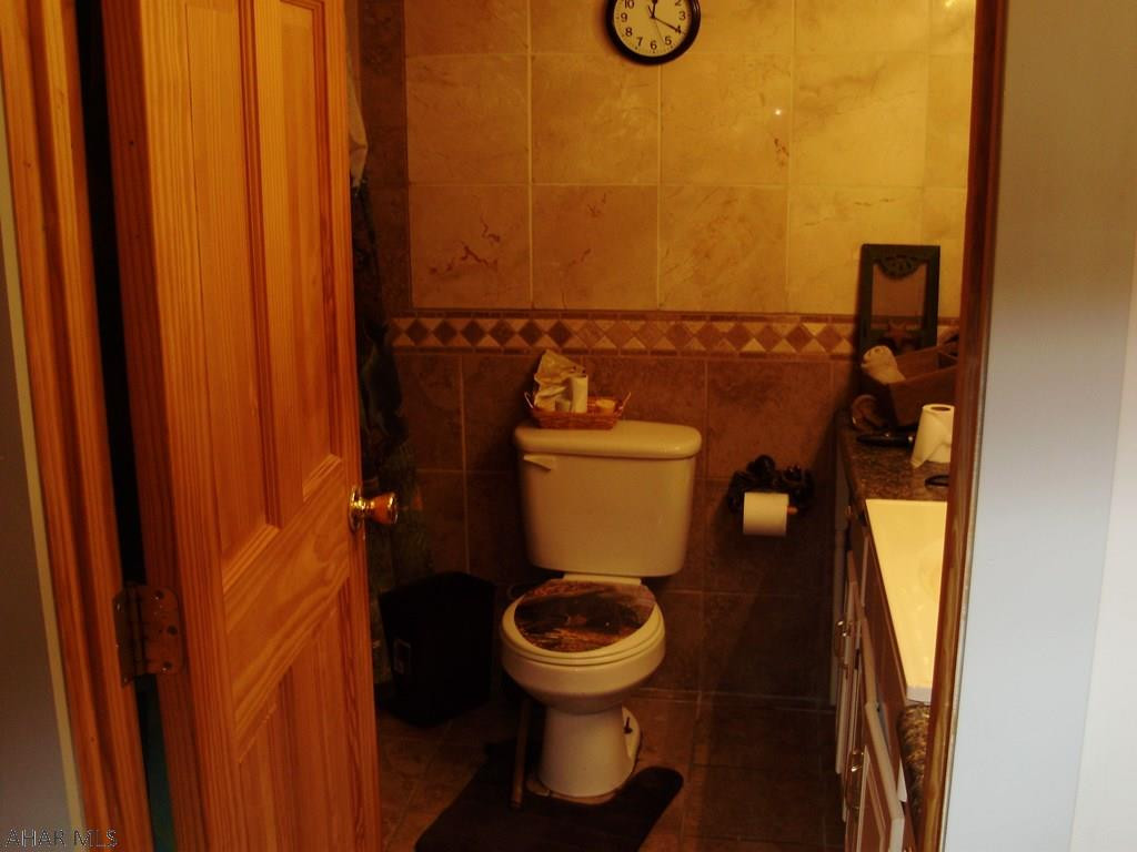 Saxton - Residential Lease